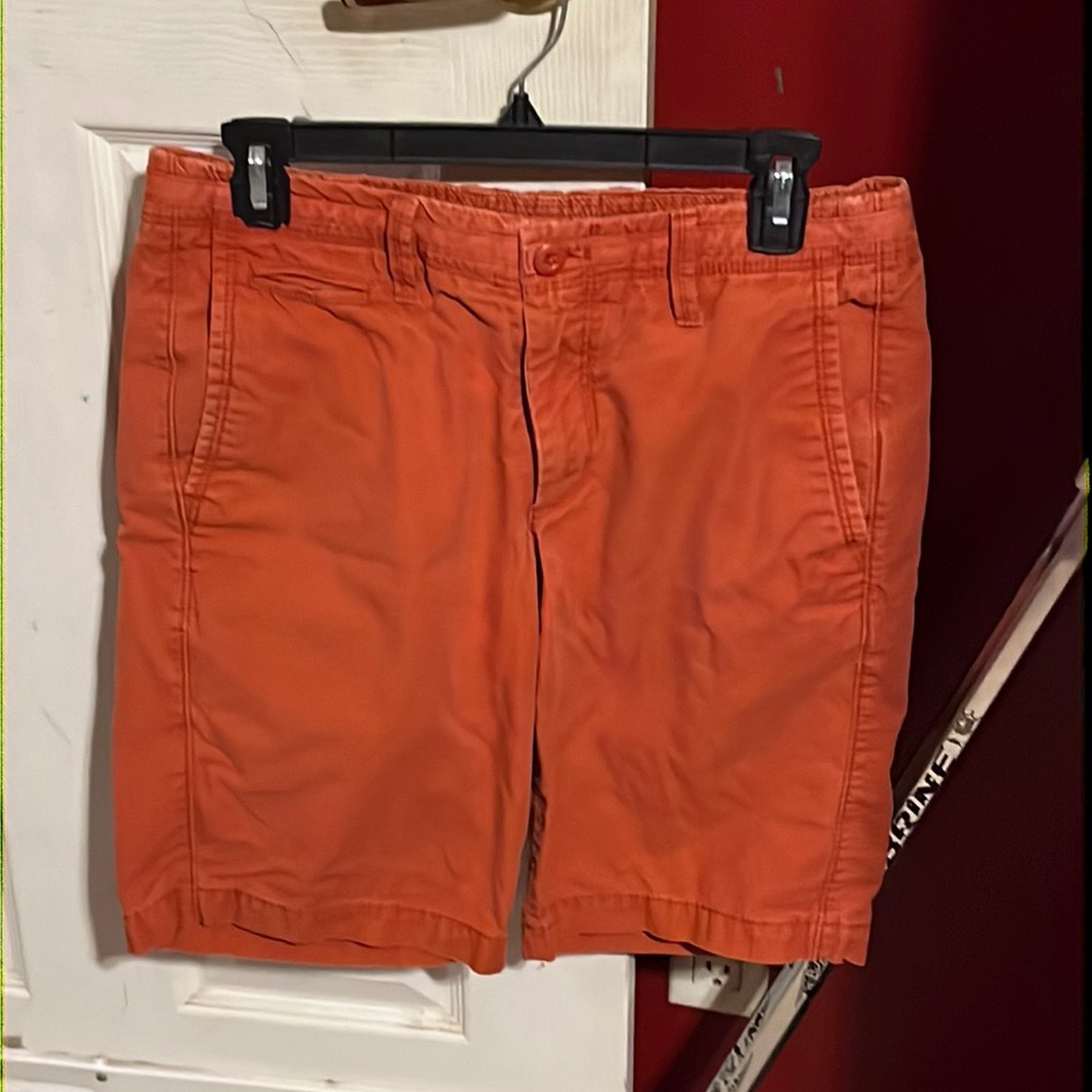 Gap flat front red shorts W 28”